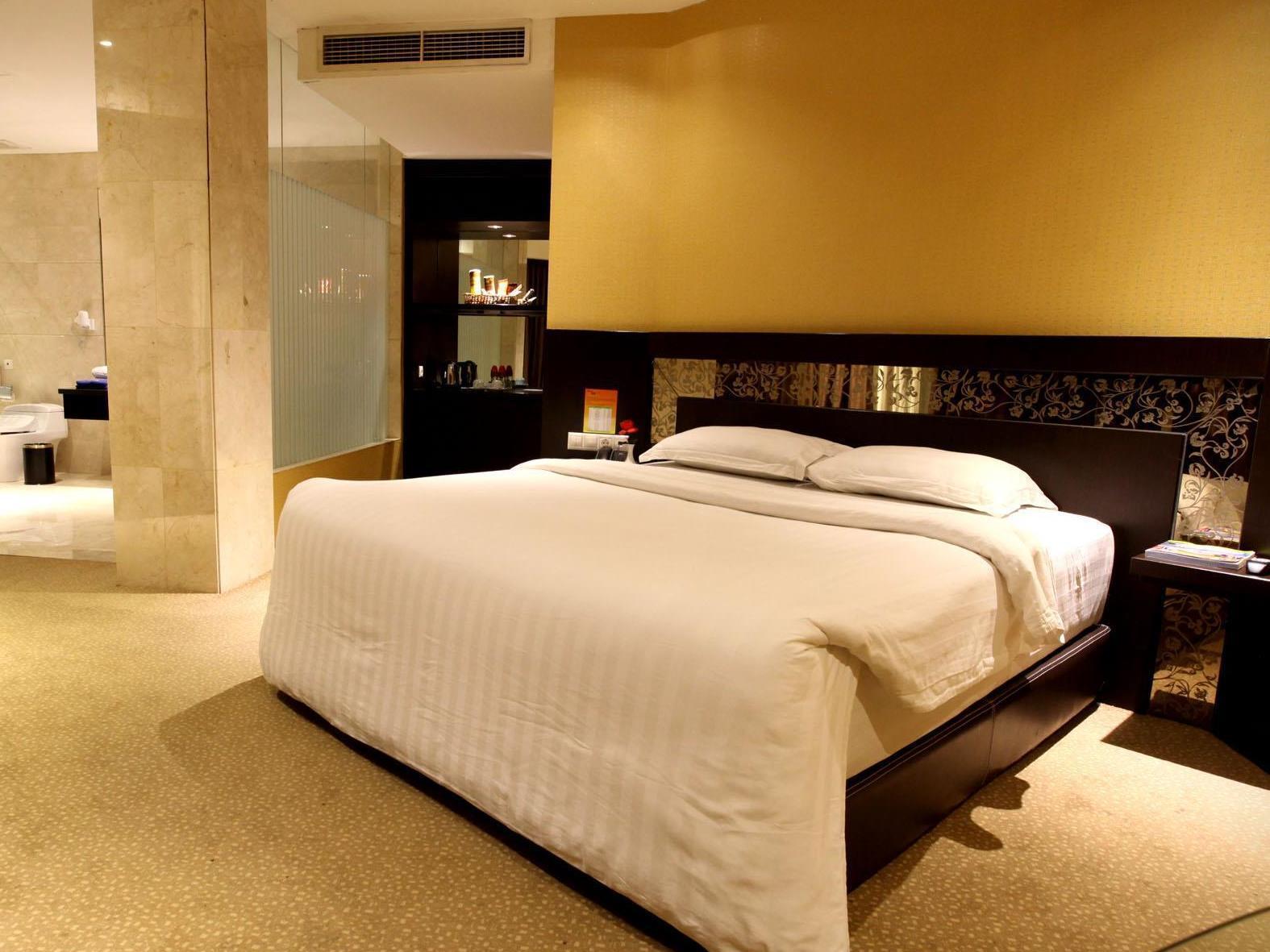 Grand Delta Hotel Medan Exterior photo